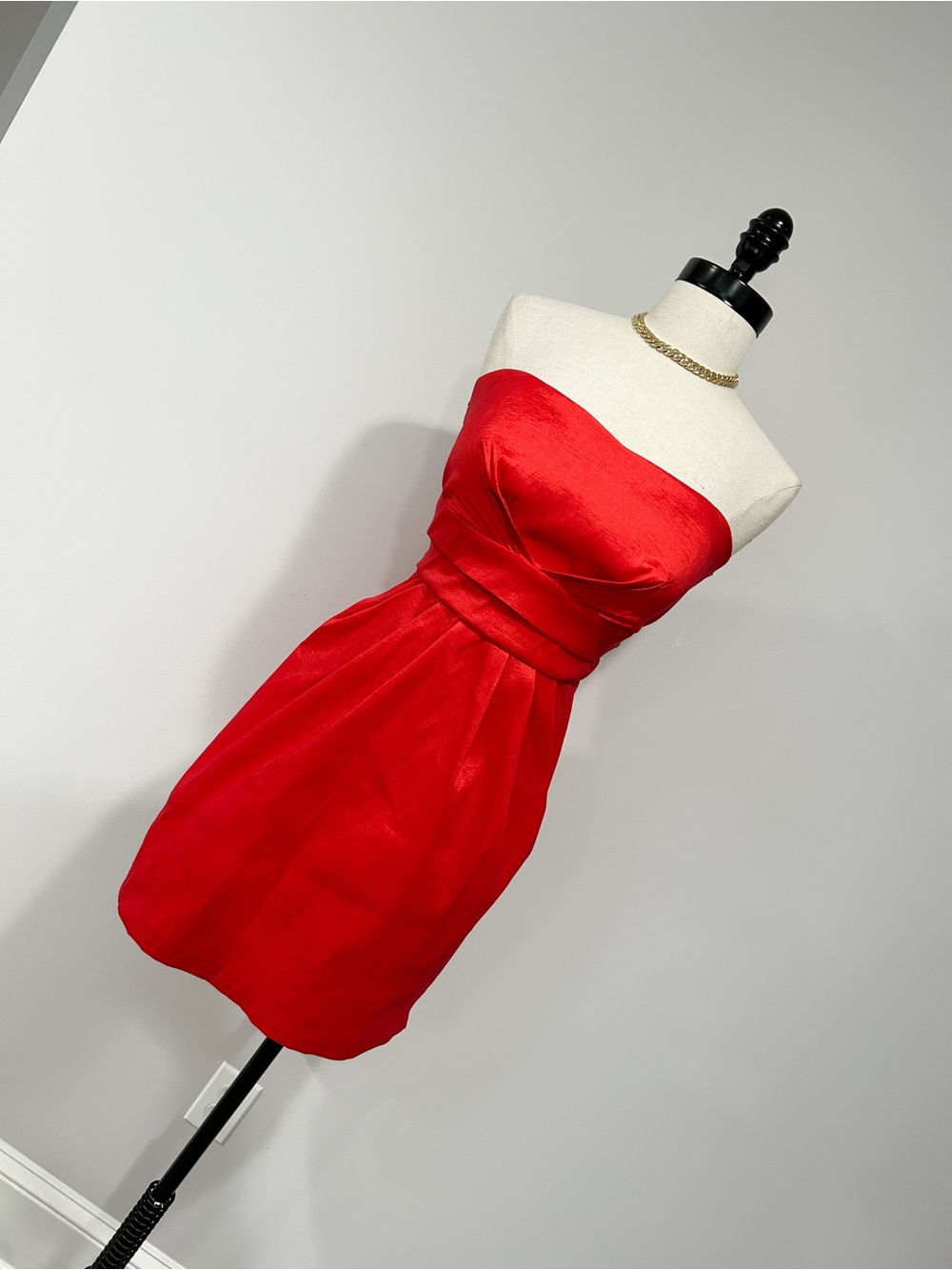 Classic Strapless Red Party Dress